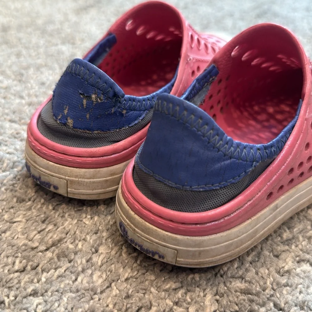 Skechers guzman foamies